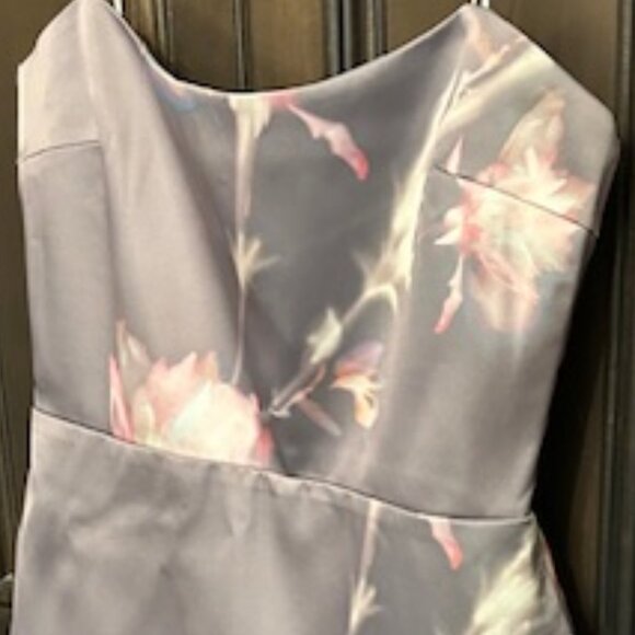 AMANDA UPRICHARD Joss Floral Off-The-Shoulder Strapless Grey Multi Minidress - Picture 6 of 13